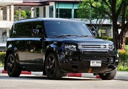 Land Rover Defender 2.0 PHEV 110 SE Plus ปี 2022 รถศูนย์แท้ ไมล์น้อย มือเดียวป้ายแดง  