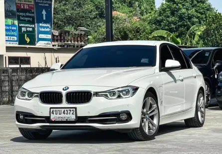 BMW 3 Series 330e Sport Line 2018 รถมือสองสภาพดี