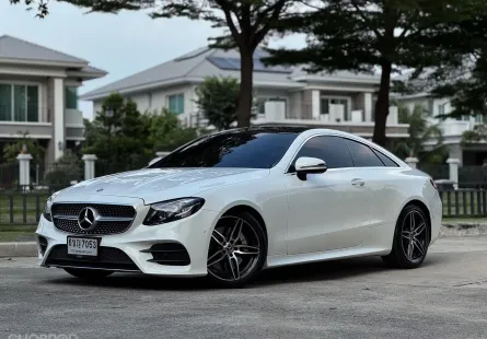 Mercedes-Benz E-Class E300 Coupe 2017 เข้าศูนย์ตลอด ประวัติครบ มือเดียวป้ายแดง  