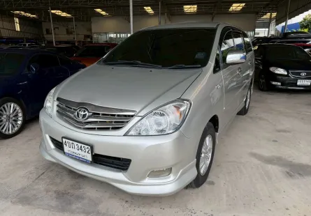 Toyota Innova 2.0 V ปี 2009 สีบรอนซ์