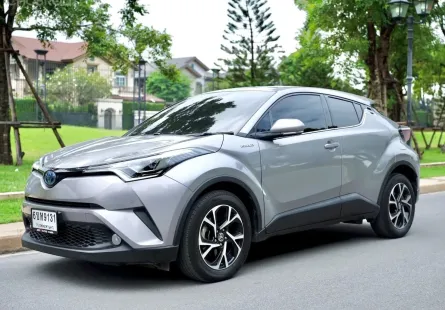 2019 Toyota C-HR 1.8 HV SUV เจ้าของขายเอง รถสวย ไมล์น้อย 