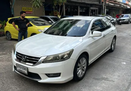 Honda Accord 2.0 2013 รถเจ้าของมือเดียว สภาพดี ไม่เคยชนหนัก