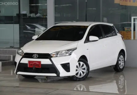 Toyota YARIS 1.2 J ปี2017 รถบ้านมือเดียว ใช้น้อยไมล์แท้เข้าศูนย์ตลอด ไม่เคยติดแก๊ส สวยเดิม ออกรถ0บาท