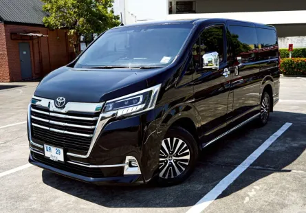 Toyota Majesty 2020