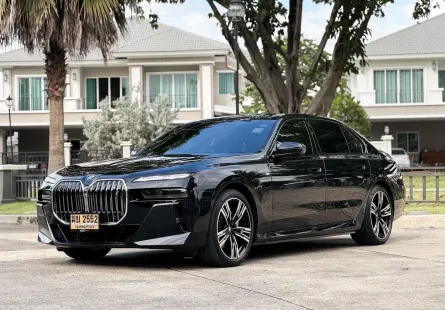 2023 BMW i7 105.7kWh xDrive60 M Sport (First Edition) รถเก๋ง 4 ประตู รถสภาพดี มีประกัน ไมล์น้อย  