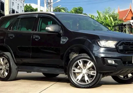 Ford Everest 3.2 Titanium 4WD สีดำ 2015