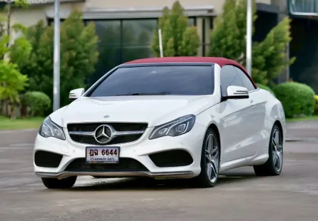 Mercedes-Benz E-Class E200 CGI 2015 สีขาวหลังคาแดง สวยโดดเด่น  รถสวย ไมล์แท้ ประวัติดี  