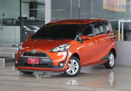 Toyota Sienta 1.5 G ปี2017 รถบ้านมือเดียว ไมล์แท้4x,xxxโล เข้าศูนย์ตลอด ไม่เคยติดแก๊ส สวยเดิม ฟรีดาว