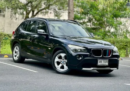 BMW X1 sDrive18i ปี2012  เกียร์ออโต้ สีดำ เบนซิน