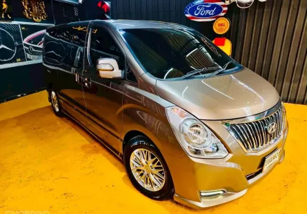 Hyundai Grand Starex 2.5 VIP ปี 2016 รถบ้านแท้ สภาพพร้อมใช้งาน 