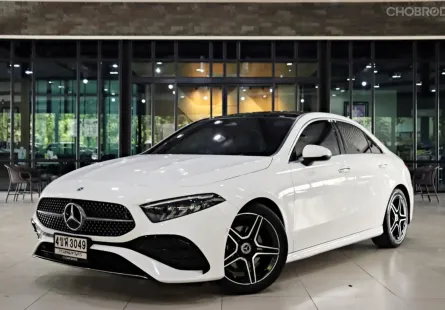Mercedes-Benz A-Class A200 AMG Dynamic 2023 รถมือเดียวพร้อมใช้งาน ไมล์น้อย 