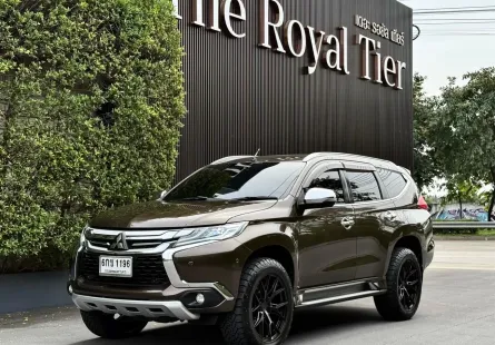 2015 Mitsubishi Pajero Sport 2.4 4WD SUV เจ้าของขายเอง รถสวย ไมล์น้อย  