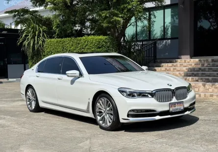 2019 BMW 740le PURE EXCELLENCE รถออกศูนย์ BMW เข้าศูนย์ตามระยะ วารันตีศูนย์ยังเหลืออีกนานครับ
