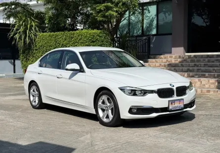 2017 BMW 320D LCI รถมือเดียวออกป้ายแดง รถวิ่งน้อย เข้าศูนย์ทุกระยะ รถไม่เคยมีอุบัติเหตุครับ