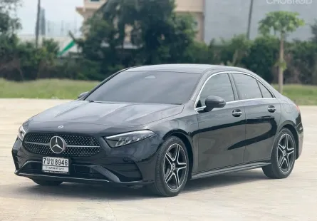 Mercedes-Benz A-Class A200 AMG Dynamic 2023 สภาพดีวารันตีศูนย์ ไมล์น้อย มือเดียวป้ายแดง  