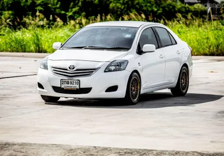 2013 Toyota VIOS 1.5 J รถเก๋ง 4 ประตู 