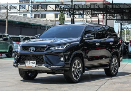 Fortuner  Legenderปี2022 ผ่อน 16,xxx ออกรถ999 ไฟแนนซ์อนุมัติเร็ว 