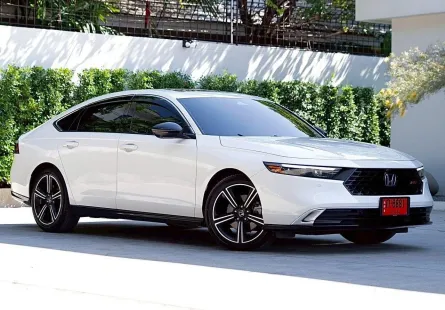 Honda Accord 2.0 e:HEV RS 2025 รถยนต์สปอร์ตพรีเมี่ยมสุดหรู
