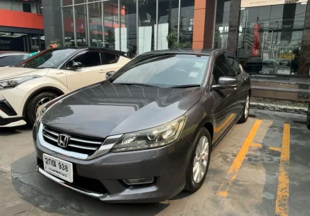 2013 Honda ACCORD 2.0 รถเก๋ง 4 ประตู 