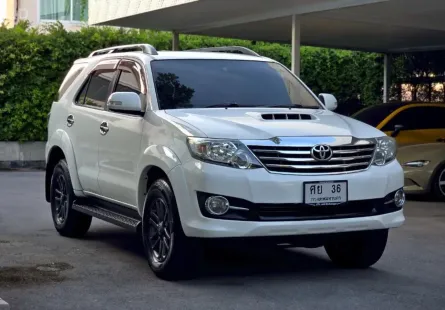 2015 Toyota Fortuner 2.5 V SUV เจ้าของขายเอง รถสวย ไมล์แท้  