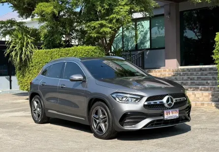 2023 BENZ GLA 200 AMG รถมือเดียว สภาพป้ายแดง รถวิ่งน้อยเพียง 30,000 กม รถไม่เคยมีอุบัติเหตุครับ