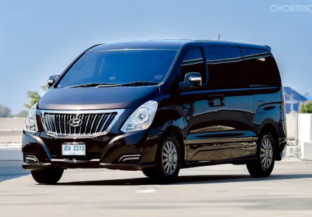 Hyundai H-1 2.5 Elite A/T ปี 2016 จด 2017