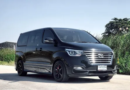 Hyundai H-1 2.5 Elite A/T ดีเซล  ปี 2019 จดปี 2020