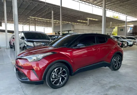 TOYOTA CH-R 1.8 HV HI HYBRID 2018 รถสวย มือแรกออกห้าง พร้อมใช้ ไมล์น้อย TOP สุด รับประกันตัวถังสวย
