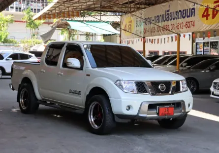 2012 Nissan Frontier Navara 2.5 Double Cab SE Calibre Pickup