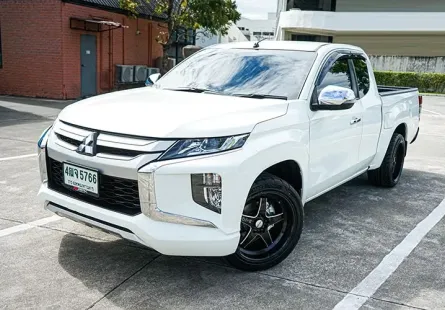 2022 MITSUBISHI TRITON 2.5 GLX MEGA CAB