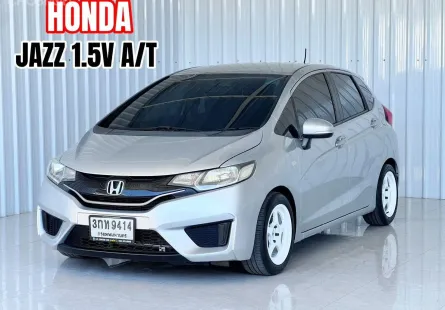 รถบ้าน มีวารันตีเกียร์ เครื่องยนต์ Honda JAZZ 1.5V i-VTEC รถเก๋ง 5 ประตู 