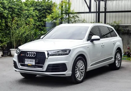 Audi  Q7 45 TDI quattro S-Line ปี 2019