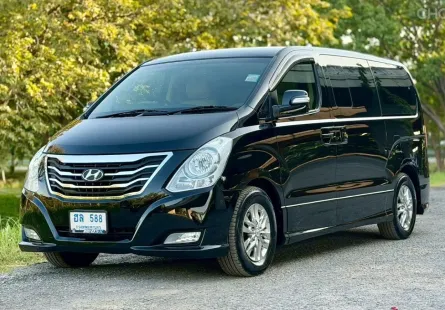 HYUNDAI H-1 2.5 DELUXE  ปี 2015