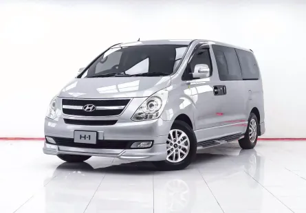 1E621 HYUNDAI H-1 2.5 DELUXE AT 2011