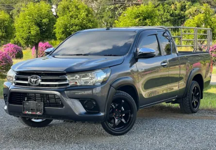 TOYOTA HILUX REVO 2.4 J PLUS Smart cab M/T ปี2017 สีเทา