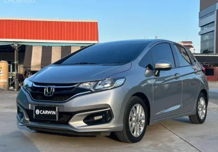 2019 Honda JAZZ 1.5 i-VTEC รถเก๋ง 5 ประตู 