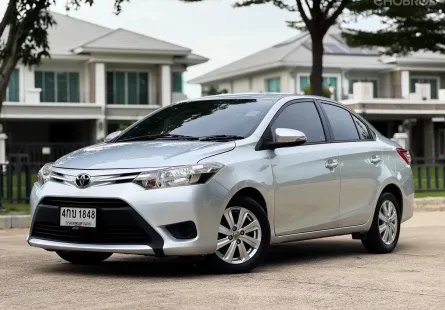 Toyota Vios 1.5 E ปี 2015 รถบ้านพร้อมใช้งาน รถสวยไมล์น้อย มือเดียวป้ายแดง 