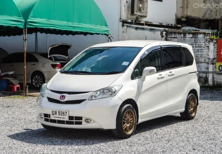 Honda Freed 1.5 E ปี 2010 AT ประตูไฟฟ้า 2 ฝั่ง