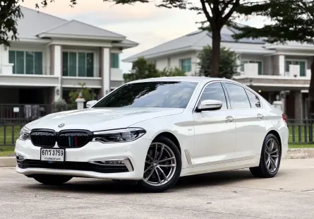 2017 BMW 5 Series 2.0 520d รถเก๋ง 4 ประตู ฟรีดาวน์ รถบ้านมือเดียว ไมล์น้อย 