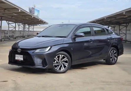 Toyota Yaris Ativ 1.2 Premium 2023 รถอีโคคาร์ยอดนิยม