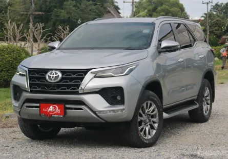 TOYOTA FORTUNER 2.4 V 4WD TOP SIGMA4 A/T ปี2022(แท้) 7ที่นั่ง สีบรอนซ์