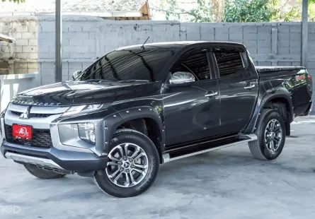 MITSUBISHI TRITON 2.4 MIVEC GT PLUS สี่ประตู A/T ปี2020 จด ปี2021 (mnc)  สีเทา