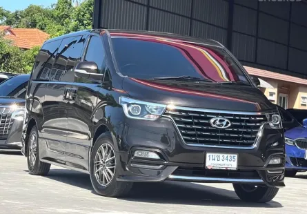 Hyundai H-1 2.5 Deluxe 2020 สีน้ำตาล สวยเดิม