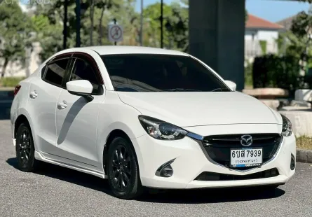  Mazda 2 1.3 skyactive High Connect  เครื่องยนต์: เบนซิน เกียร์: ออโต้  ปี: 2019 จด:2021 สี: ขาว 