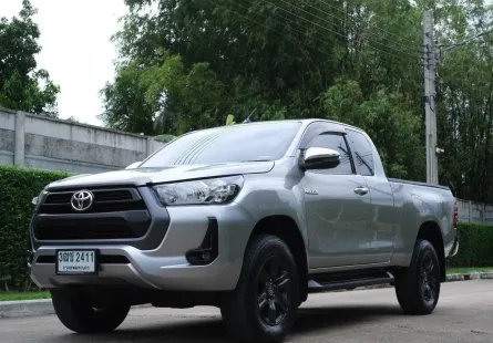  Toyota Revo ปี 2021 พรีรันเนอร์ ยกสูง แคปเปิดได้ 