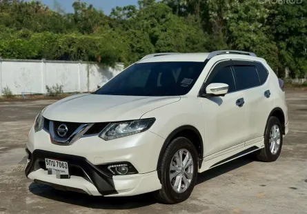Nissan X-Trail 2.0 V 4wd A/T ปี 2016 สีขาว 