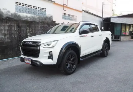 ISUZU D-MAX  V-CROSS CAB-4 3.0 Ddi ZP 4WD M/T ปี 2022