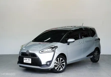 TOYOTA SIENTA 1.5 V AT ปี 2017 จด 2019