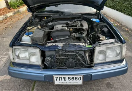 Mercedes-Benz E-Class E220 1994 รถคลาสสิกสภาพดี