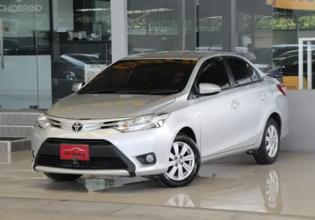 2016 Toyota VIOS 1.5 E รถเก๋ง 4 ประตู 